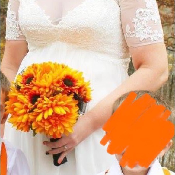 Wedding dress size 14 - Picture 4 of 4